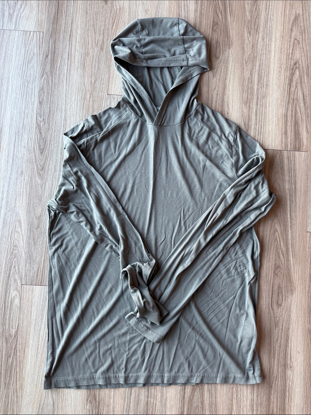 Free Fly Apparel Lightweight Hooded Top in Olive Gray